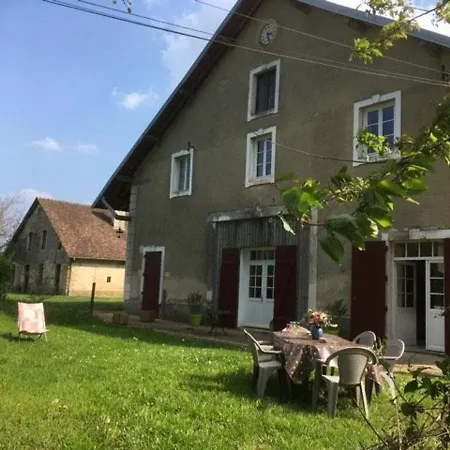 Au Coeur De La Nature Pres Du Mans, 6 Pers., Domaine Historique Country house